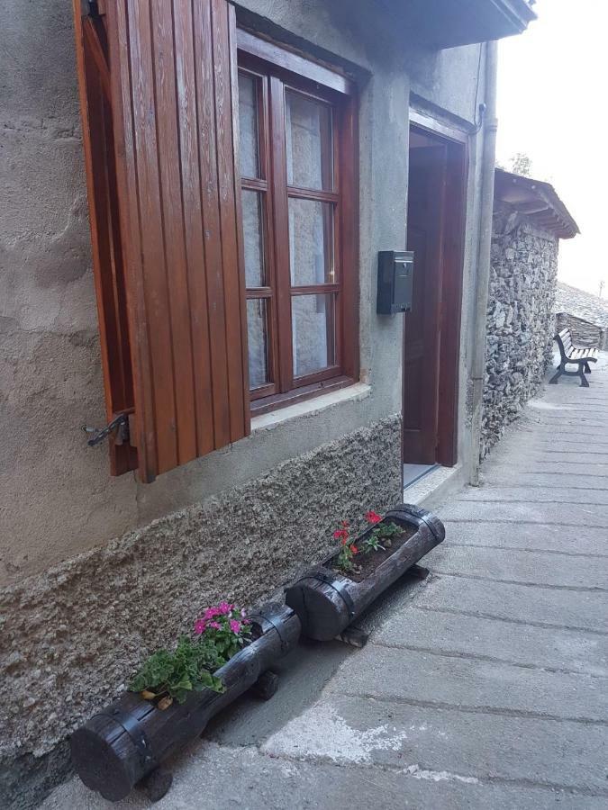 Casa Ponet Villa Valencia D'Aneu Exteriör bild
